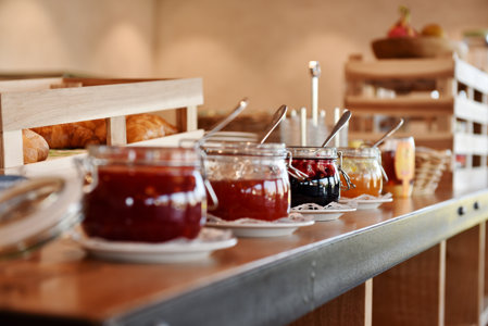 Ausgiebiges Frühstücksbuffet im Kreuz Kappel Landgasthof und Hotel